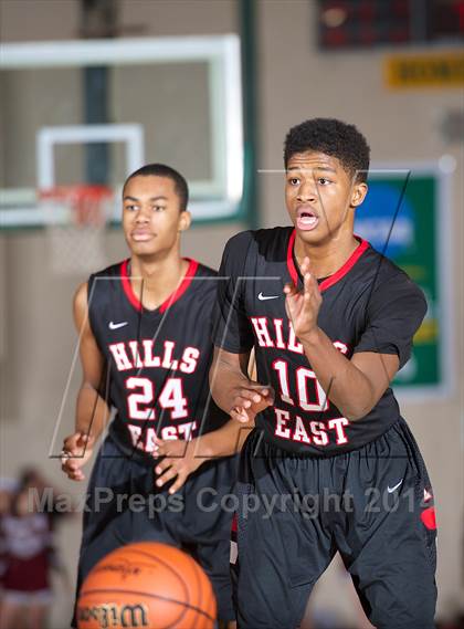 Thumbnail 3 in Half Hollow Hills East vs. Deer Park (Section 11 AA Semifinal) photogallery.