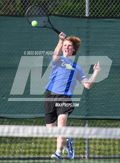Thumbnail 3 in TSSAA District 8 AA Individual Tournament Finals and Semifinals photogallery.