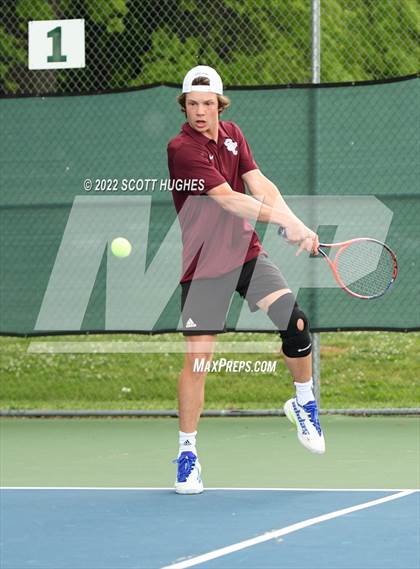 Thumbnail 1 in TSSAA District 8 AA Individual Tournament Finals and Semifinals photogallery.