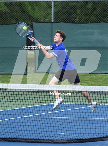 Thumbnail 2 in TSSAA District 8 AA Individual Tournament Finals and Semifinals photogallery.
