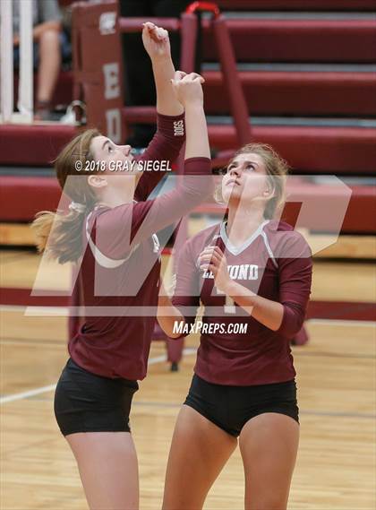 Thumbnail 2 in Deer Creek @ Edmond Memorial photogallery.