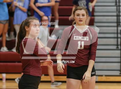 Thumbnail 1 in Deer Creek @ Edmond Memorial photogallery.
