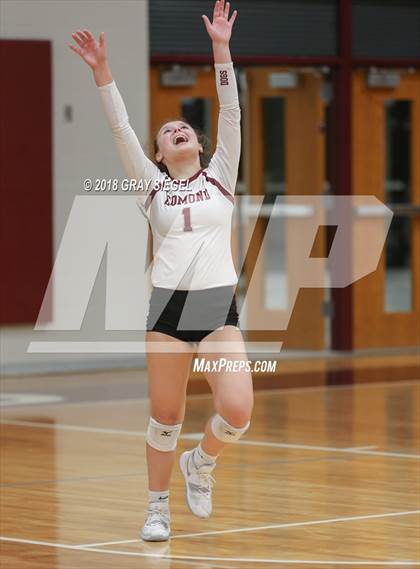 Thumbnail 3 in Deer Creek @ Edmond Memorial photogallery.