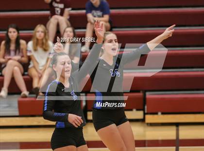 Thumbnail 2 in Deer Creek @ Edmond Memorial photogallery.