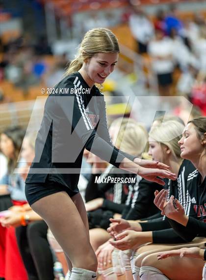 Thumbnail 3 in Morgantown vs. Cabell Midland (WVSSAC Class AAAA Semifinal) photogallery.