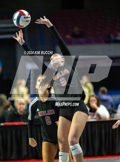 Thumbnail 1 in Morgantown vs. Cabell Midland (WVSSAC Class AAAA Semifinal) photogallery.