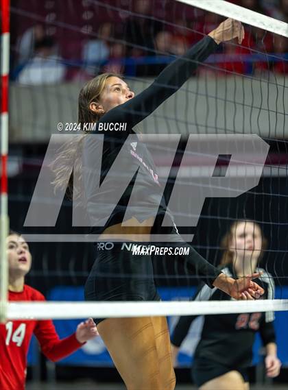 Thumbnail 3 in Morgantown vs. Cabell Midland (WVSSAC Class AAAA Semifinal) photogallery.