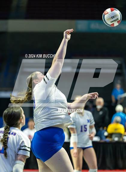 Thumbnail 3 in Morgantown vs. Cabell Midland (WVSSAC Class AAAA Semifinal) photogallery.