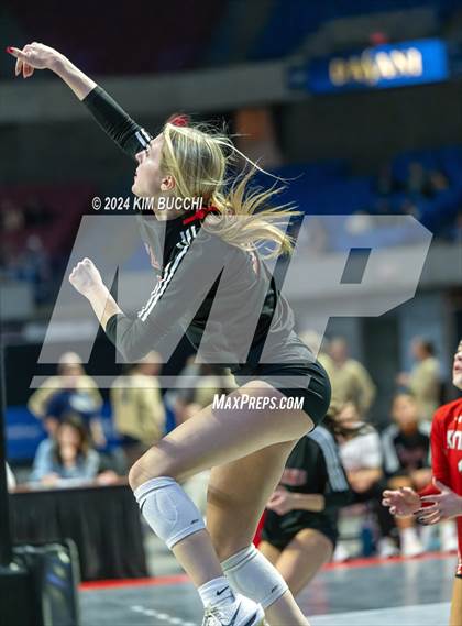 Thumbnail 2 in Morgantown vs. Cabell Midland (WVSSAC Class AAAA Semifinal) photogallery.