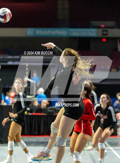 Thumbnail 3 in Morgantown vs. Cabell Midland (WVSSAC Class AAAA Semifinal) photogallery.