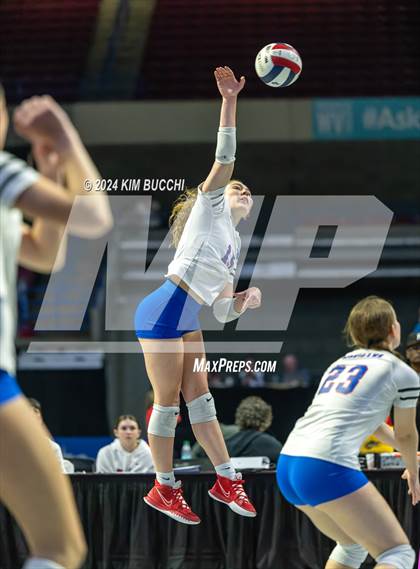 Thumbnail 1 in Morgantown vs. Cabell Midland (WVSSAC Class AAAA Semifinal) photogallery.