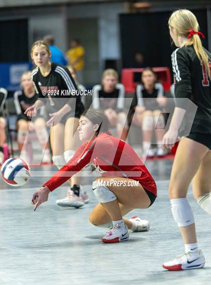 Thumbnail 2 in Morgantown vs. Cabell Midland (WVSSAC Class AAAA Semifinal) photogallery.