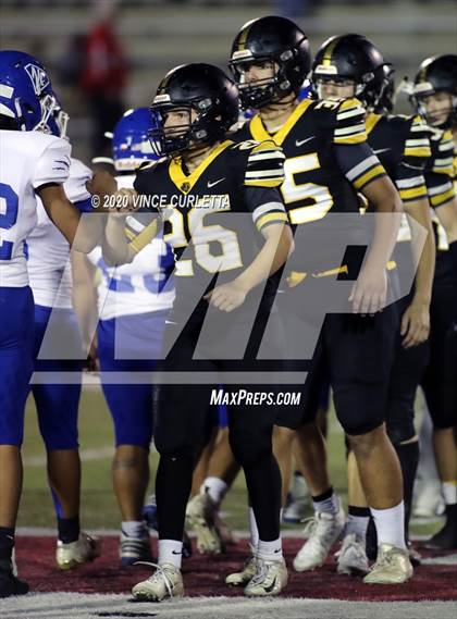 Thumbnail 1 in Jonesboro vs Nueces Canyon (UIL 1A 6-Man D1 Playoff) photogallery.