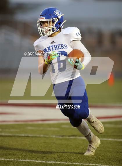Thumbnail 1 in Jonesboro vs Nueces Canyon (UIL 1A 6-Man D1 Playoff) photogallery.