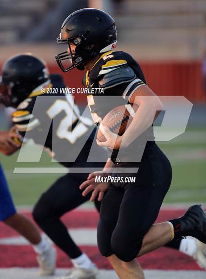 Thumbnail 3 in Jonesboro vs Nueces Canyon (UIL 1A 6-Man D1 Playoff) photogallery.