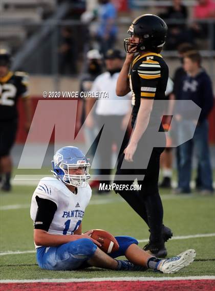 Thumbnail 2 in Jonesboro vs Nueces Canyon (UIL 1A 6-Man D1 Playoff) photogallery.