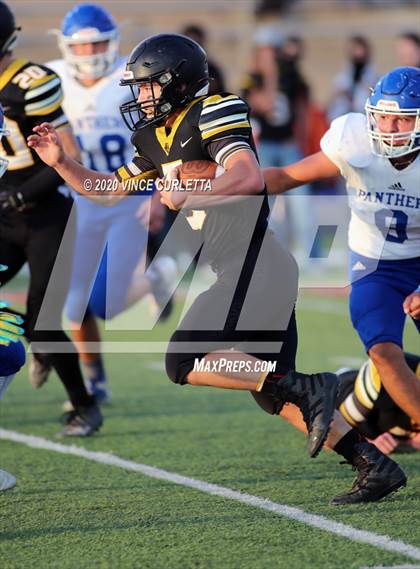 Thumbnail 1 in Jonesboro vs Nueces Canyon (UIL 1A 6-Man D1 Playoff) photogallery.