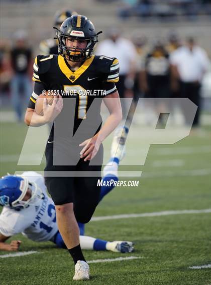 Thumbnail 2 in Jonesboro vs Nueces Canyon (UIL 1A 6-Man D1 Playoff) photogallery.