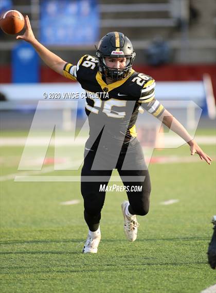 Thumbnail 1 in Jonesboro vs Nueces Canyon (UIL 1A 6-Man D1 Playoff) photogallery.