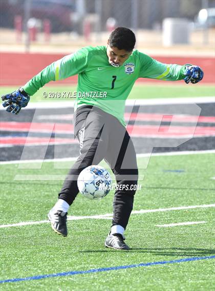 Thumbnail 1 in Gainesville vs Sunnyvale (Highway 5 Showcase) photogallery.