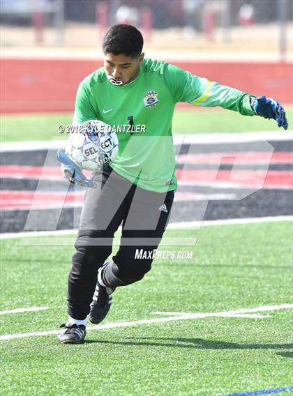 Thumbnail 1 in Gainesville vs Sunnyvale (Highway 5 Showcase) photogallery.
