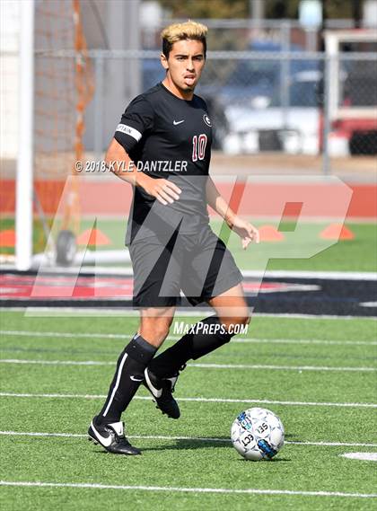 Thumbnail 1 in Gainesville vs Sunnyvale (Highway 5 Showcase) photogallery.