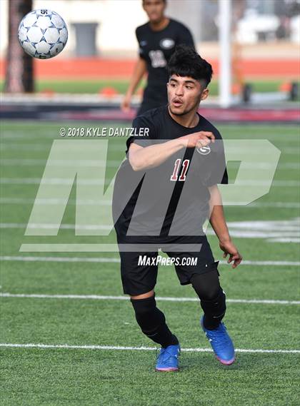 Thumbnail 3 in Gainesville vs Sunnyvale (Highway 5 Showcase) photogallery.