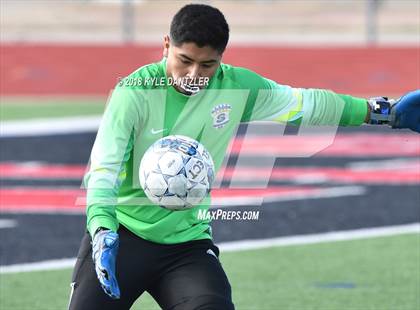 Thumbnail 1 in Gainesville vs Sunnyvale (Highway 5 Showcase) photogallery.