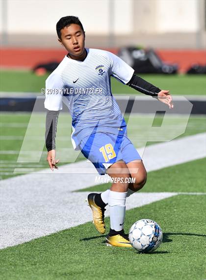 Thumbnail 3 in Gainesville vs Sunnyvale (Highway 5 Showcase) photogallery.