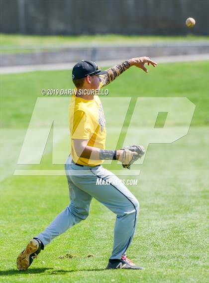 Thumbnail 1 in Lutheran vs. Goldwater (Coach Bob Invitational) photogallery.