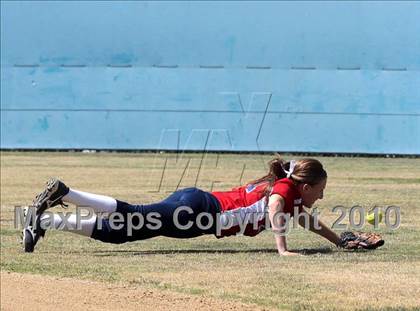 Thumbnail 2 in SFV East-West All-Star Classic photogallery.