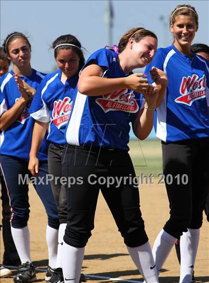 Thumbnail 3 in SFV East-West All-Star Classic photogallery.