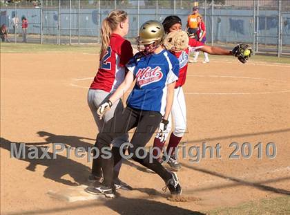 Thumbnail 1 in SFV East-West All-Star Classic photogallery.