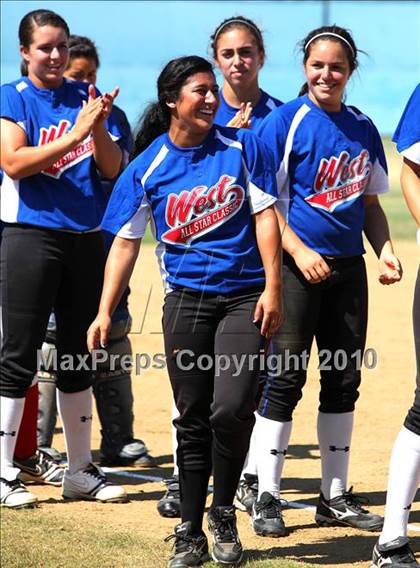Thumbnail 2 in SFV East-West All-Star Classic photogallery.