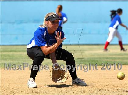 Thumbnail 3 in SFV East-West All-Star Classic photogallery.
