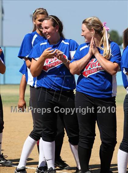 Thumbnail 2 in SFV East-West All-Star Classic photogallery.