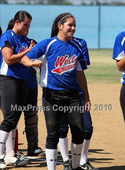 Thumbnail 2 in SFV East-West All-Star Classic photogallery.