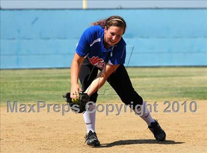 Thumbnail 2 in SFV East-West All-Star Classic photogallery.
