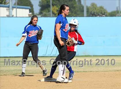 Thumbnail 1 in SFV East-West All-Star Classic photogallery.