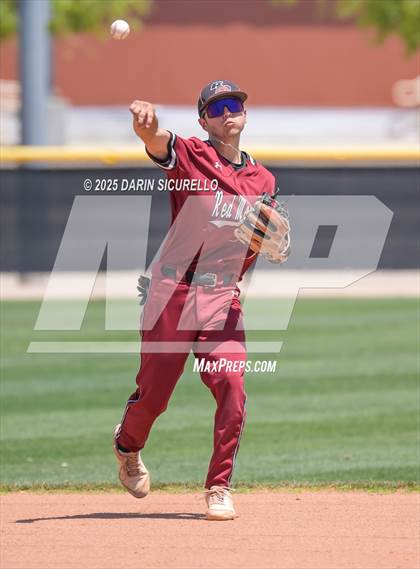 Thumbnail 3 in Tolleson vs Red Mountain (AIA 6A Round 1A Playoff) photogallery.