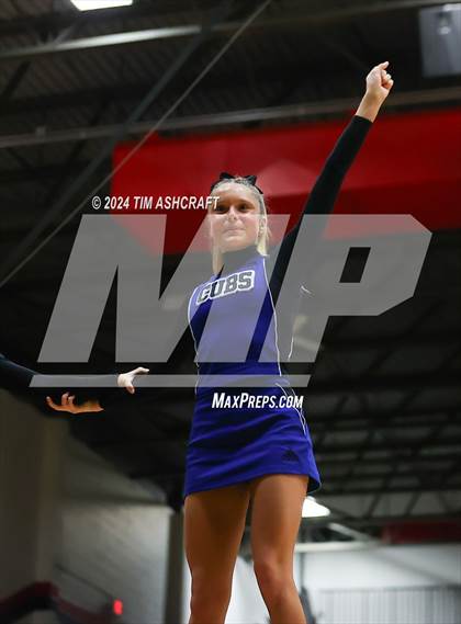 Thumbnail 2 in Franklin Community vs East Central (IHSAA 4A Section 14 Semifinal) photogallery.