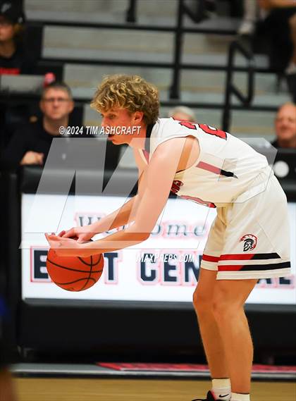 Thumbnail 1 in Franklin Community vs East Central (IHSAA 4A Section 14 Semifinal) photogallery.