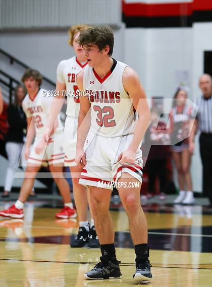 Thumbnail 2 in Franklin Community vs East Central (IHSAA 4A Section 14 Semifinal) photogallery.