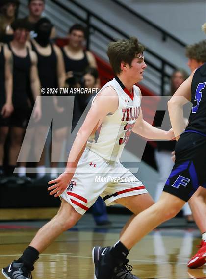 Thumbnail 1 in Franklin Community vs East Central (IHSAA 4A Section 14 Semifinal) photogallery.