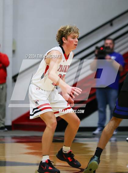 Thumbnail 2 in Franklin Community vs East Central (IHSAA 4A Section 14 Semifinal) photogallery.