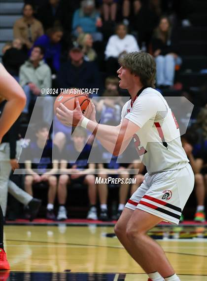 Thumbnail 2 in Franklin Community vs East Central (IHSAA 4A Section 14 Semifinal) photogallery.