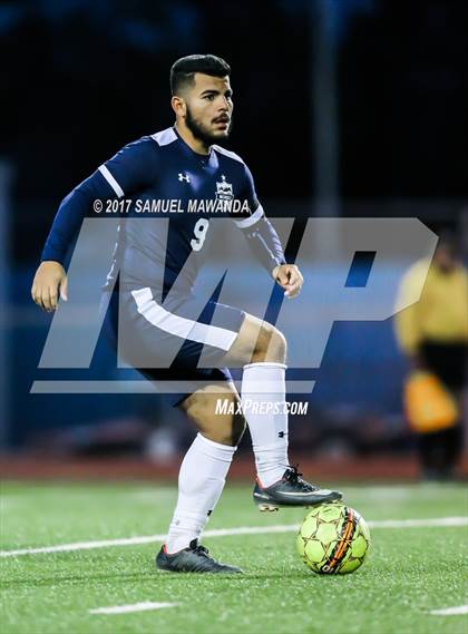 Thumbnail 3 in El Camino Real vs Mendez photogallery.