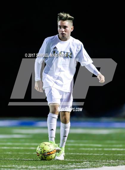 Thumbnail 1 in El Camino Real vs Mendez photogallery.