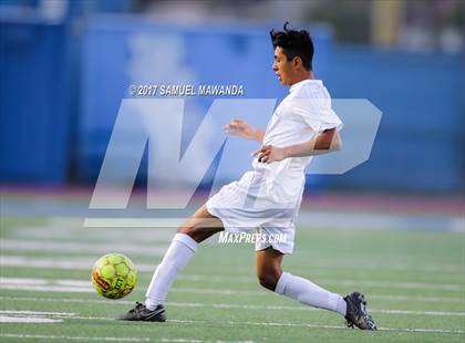 Thumbnail 3 in El Camino Real vs Mendez photogallery.