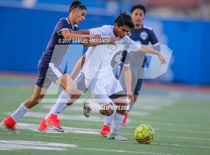 Thumbnail 3 in El Camino Real vs Mendez photogallery.